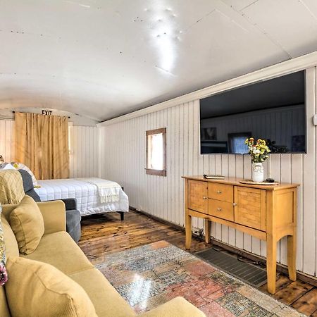Unique Joplin Gem Converted Train Car Studio Dış mekan fotoğraf