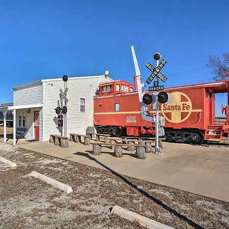 Unique Joplin Gem Converted Train Car Studio Dış mekan fotoğraf