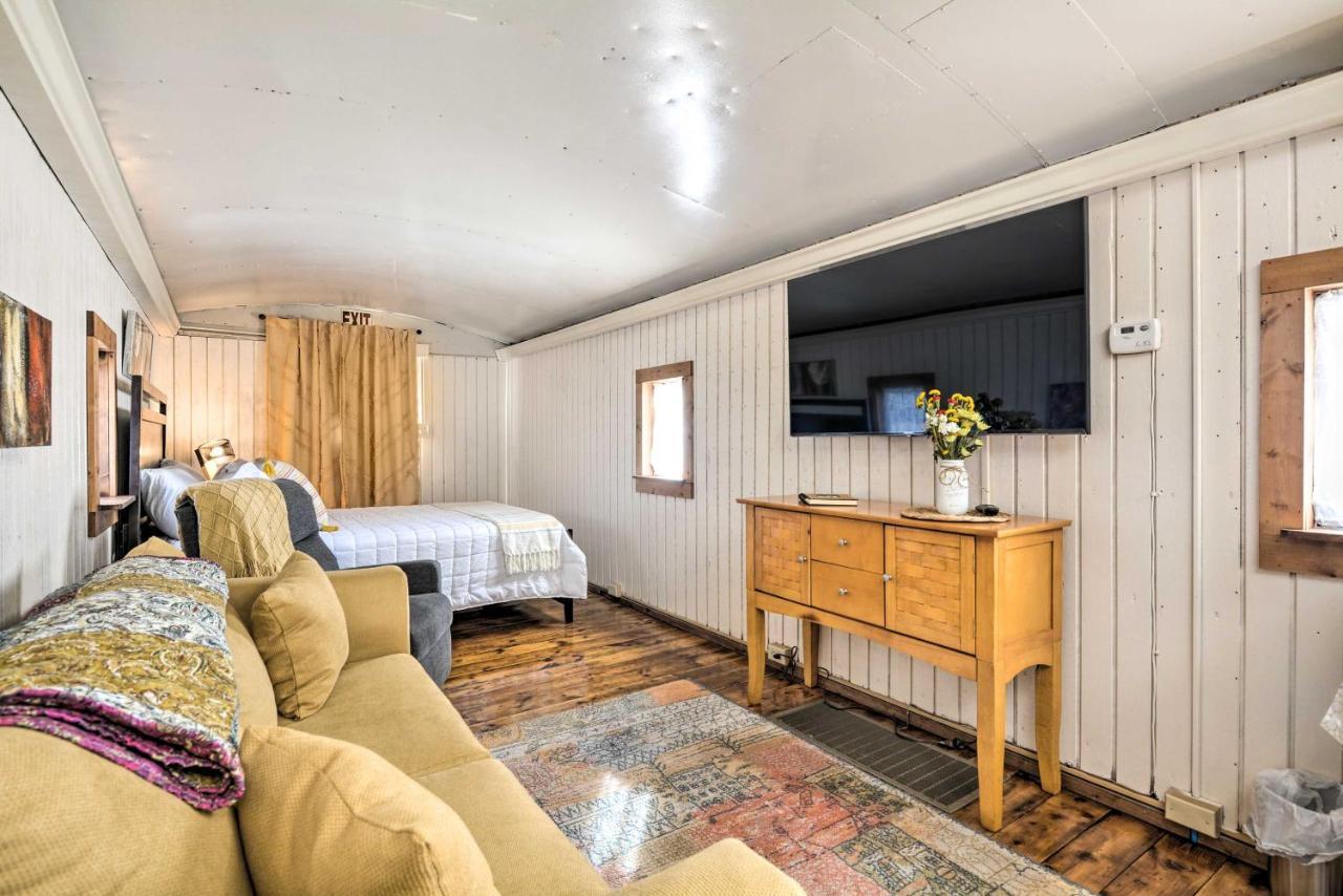 Unique Joplin Gem Converted Train Car Studio Dış mekan fotoğraf